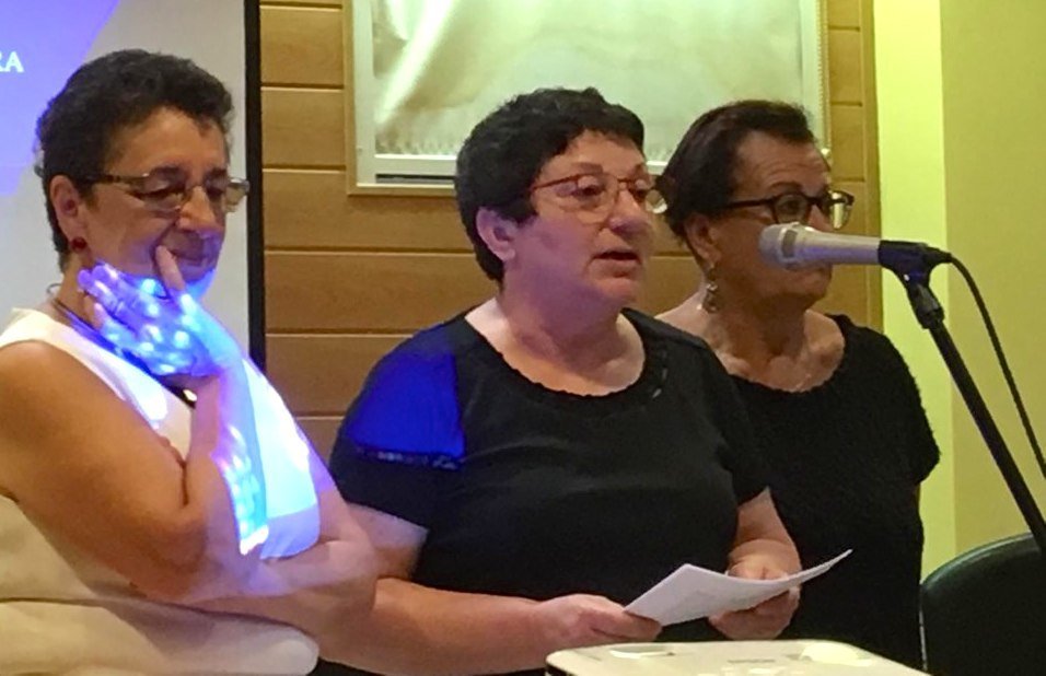 As mulleres de Carnota volveron sustentar o mundo nas súas cabezas - Carnota - Que pasa na costa