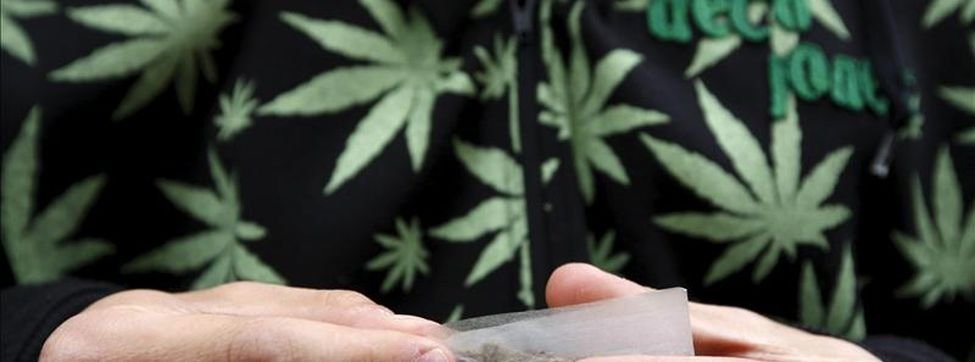 El Estado ingresó en un año un 68% más en multas por tener o fumar cannabis en la calle con la Ley Mordaza