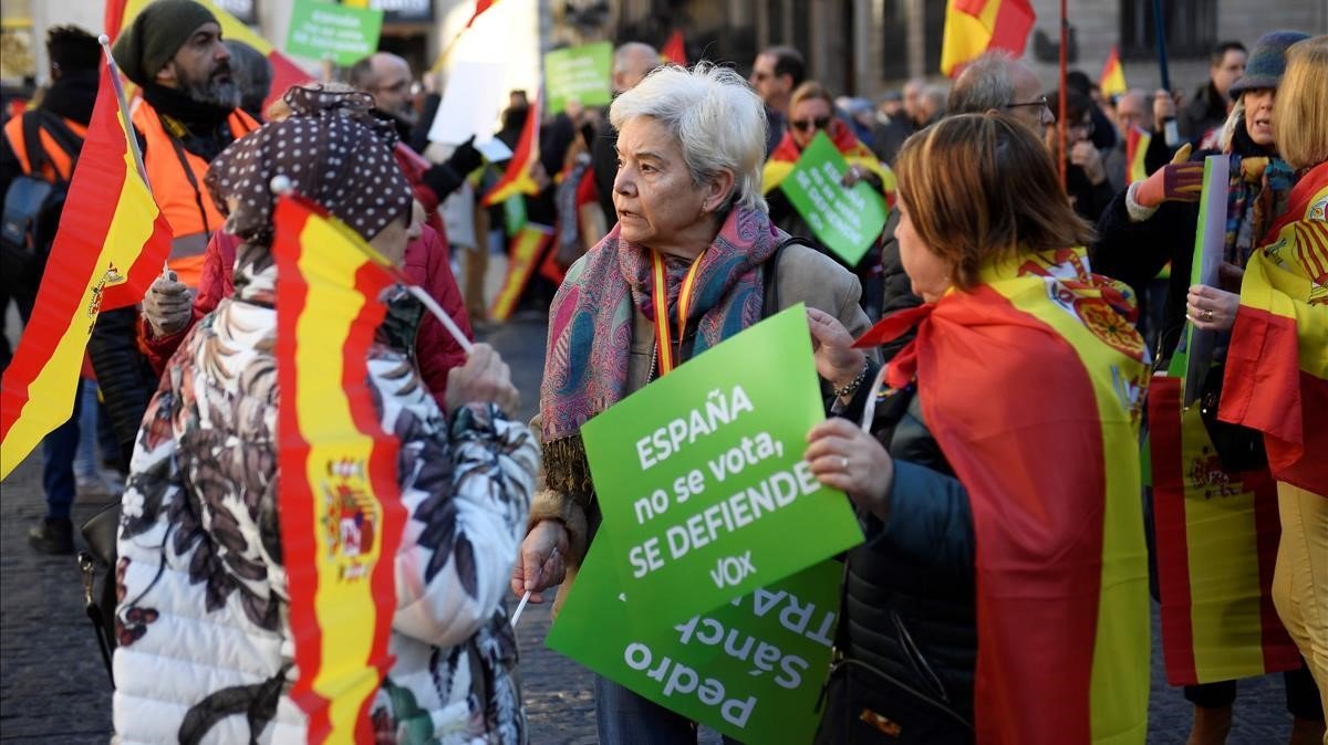 Cargos de VOX destapan la corrupción del partido: “La dirección nos ordenó esconder donaciones de empresarios"