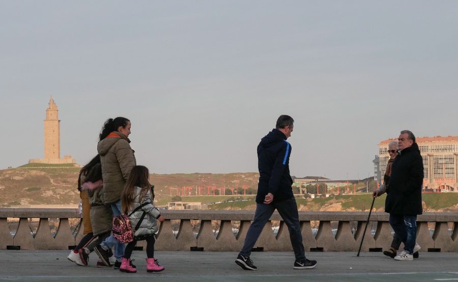 Galiza leva 60 anos no vagón de cola en renda