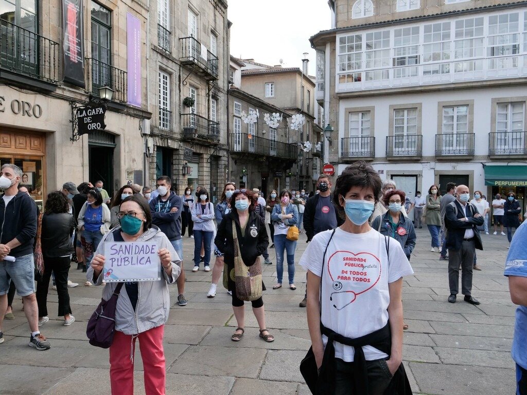 A sanidade pública volve salvar a privada