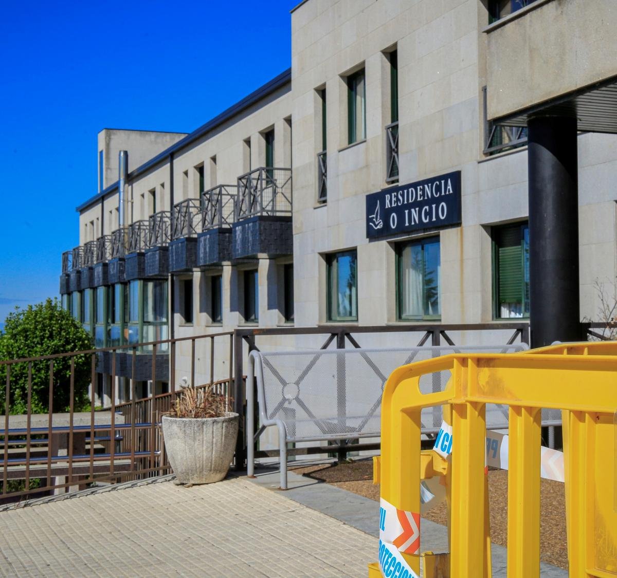 Saltan as alarmas na DomusVi Ribadumia tras detectar 34 contaxios máis nun só día