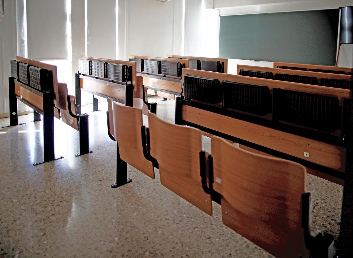 Viralizase a mensaxe dun profesor de Zaragoza pedindo aos seus alumnos que escriban en galego
