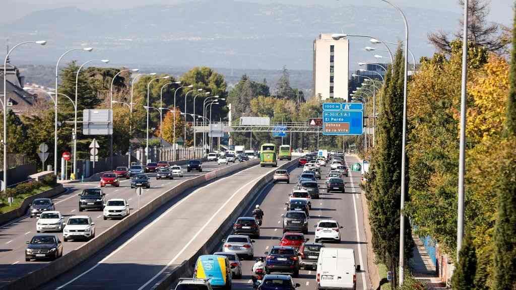 De Culleredo a Madrid nun día e sen un só control pola pandemia