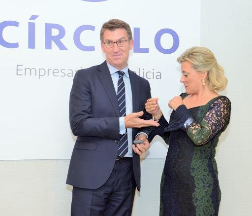 Josefina Fernández, a número 1 de DomusVi Galicia xa vacinada: "é moi amiga de Feijóo"