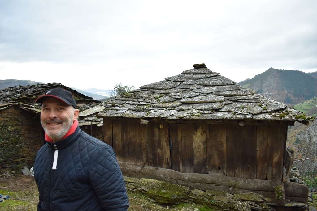 Sae do prelo o primeiro dicionario sobre o galego de Asturias