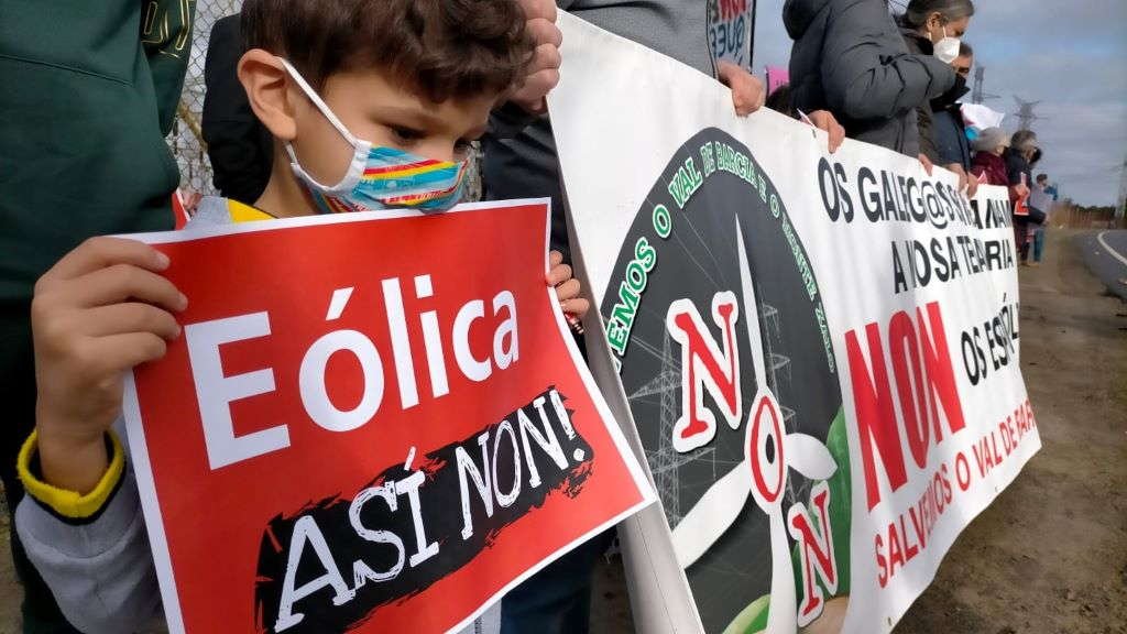 Eólica Así Non: a Galiza, contra o 'boom eólico'