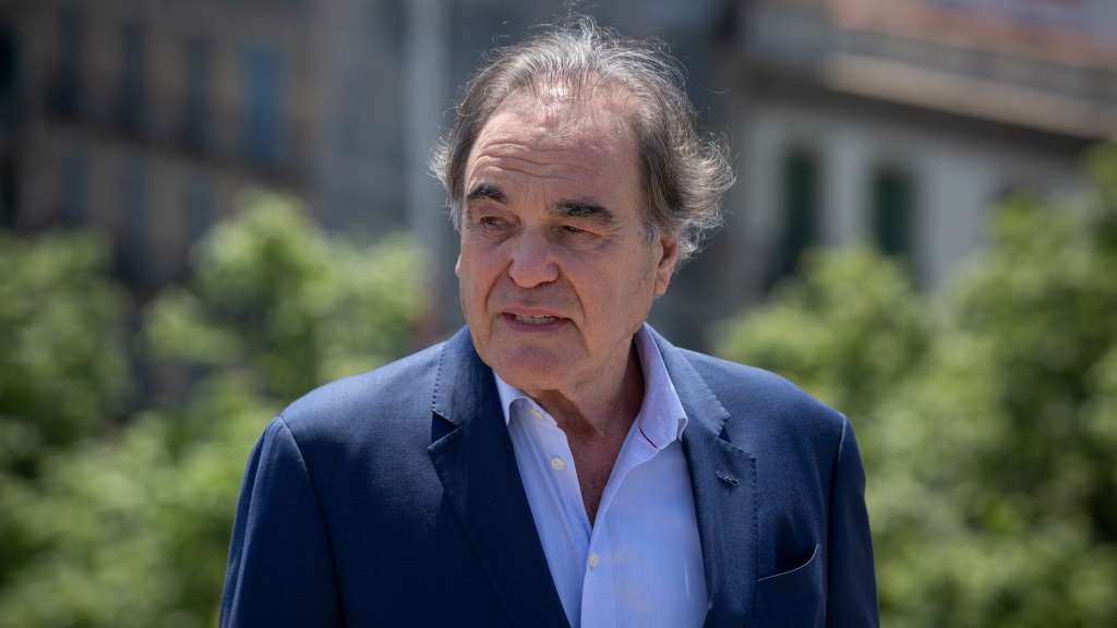 Estas son as predicións de Oliver Stone sobre a guerra de Ucraína