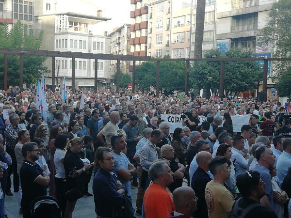 4.000 persoas mobilízanse en Ribeira en defensa do sector pesqueiro