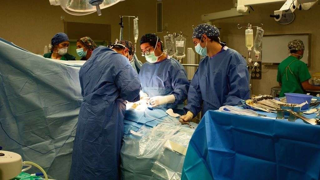 46.653 persoas agardan por unha cirurxía na Galiza