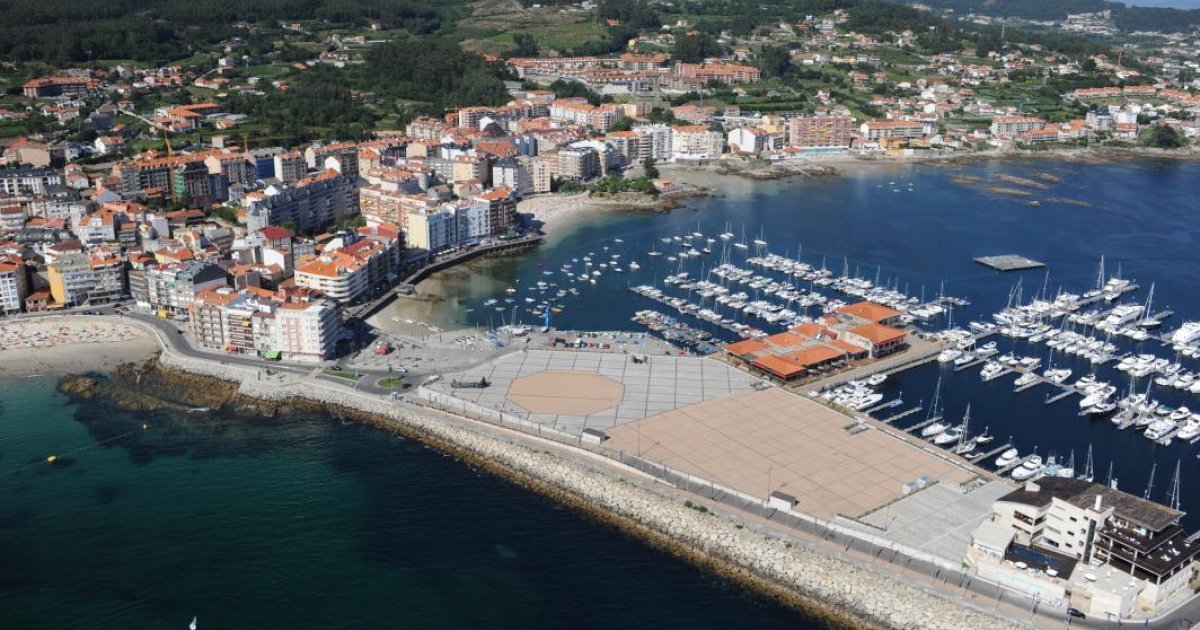 A Xunta admite que o porto deportivo de Sanxenxo provocou "gran impacto" nunha praia tras velo en 2001 "ambientalmente viable" - Praza Pública