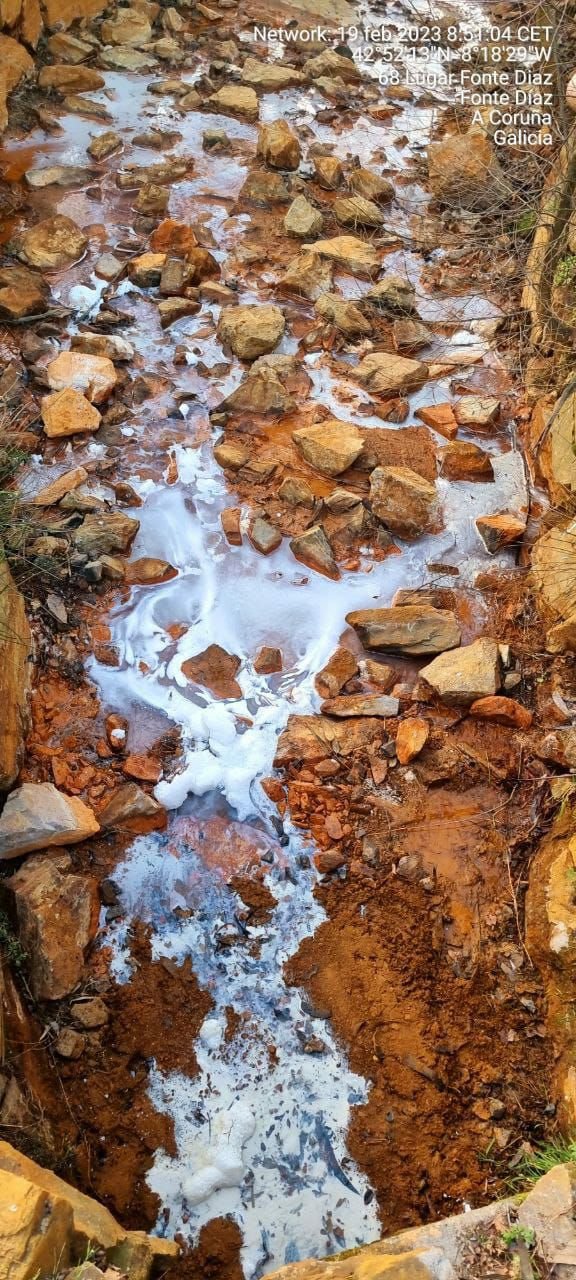 Novo episodio de contaminación do río Portapego en Touro • Ecologistas en Acción