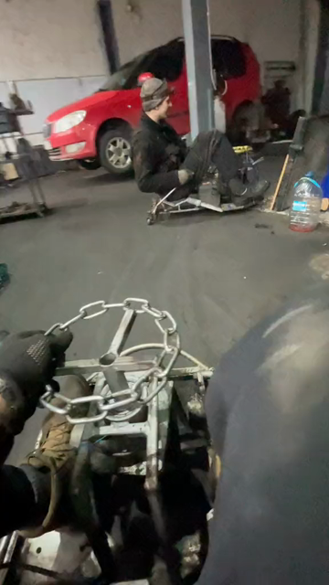 Luigi.??????????: "Por que o seu coche sempre está atrasado nunha es…" - Mastodon