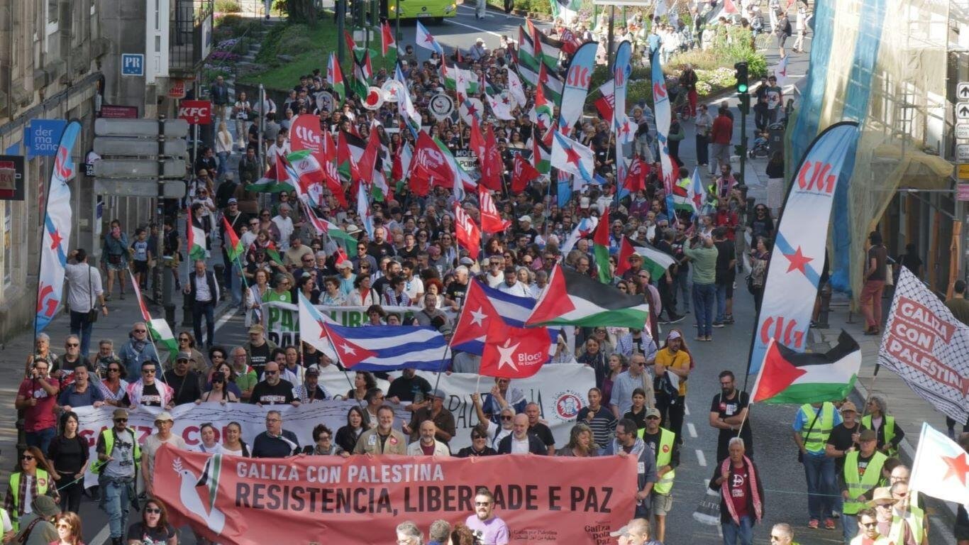 A solidariedade galega con Palestina anega as rúas de Compostela para reclamar o fin do xenocidio
